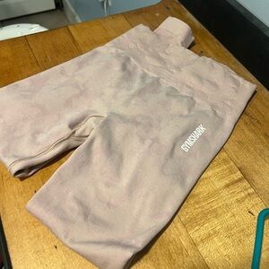 Like new GYMSHARK pants size small